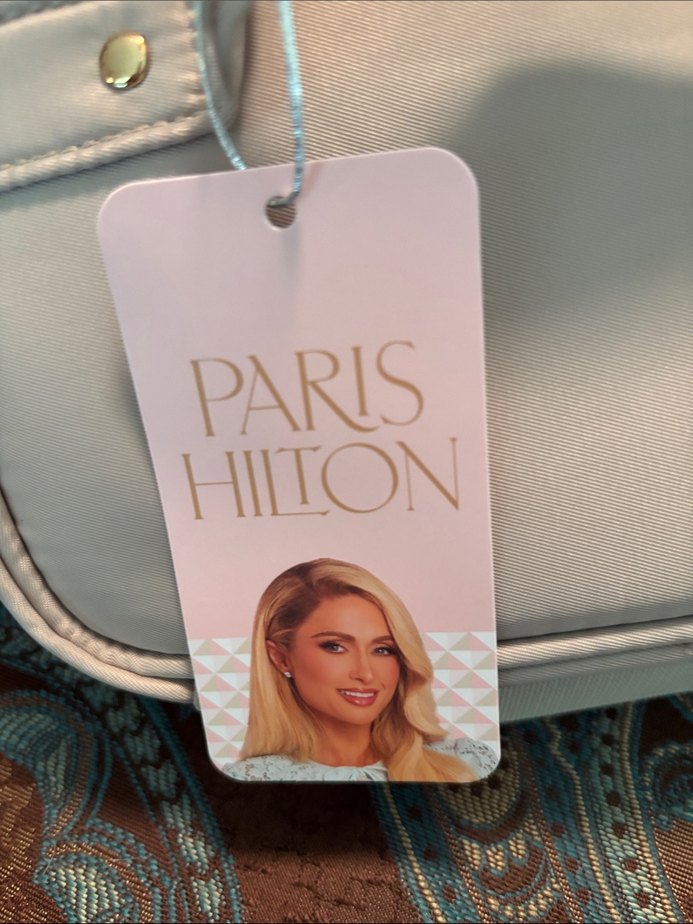 Paris Hilton Quilted Cream Cosmetic Crossbody with Gold Accents - Picture 3 of 8